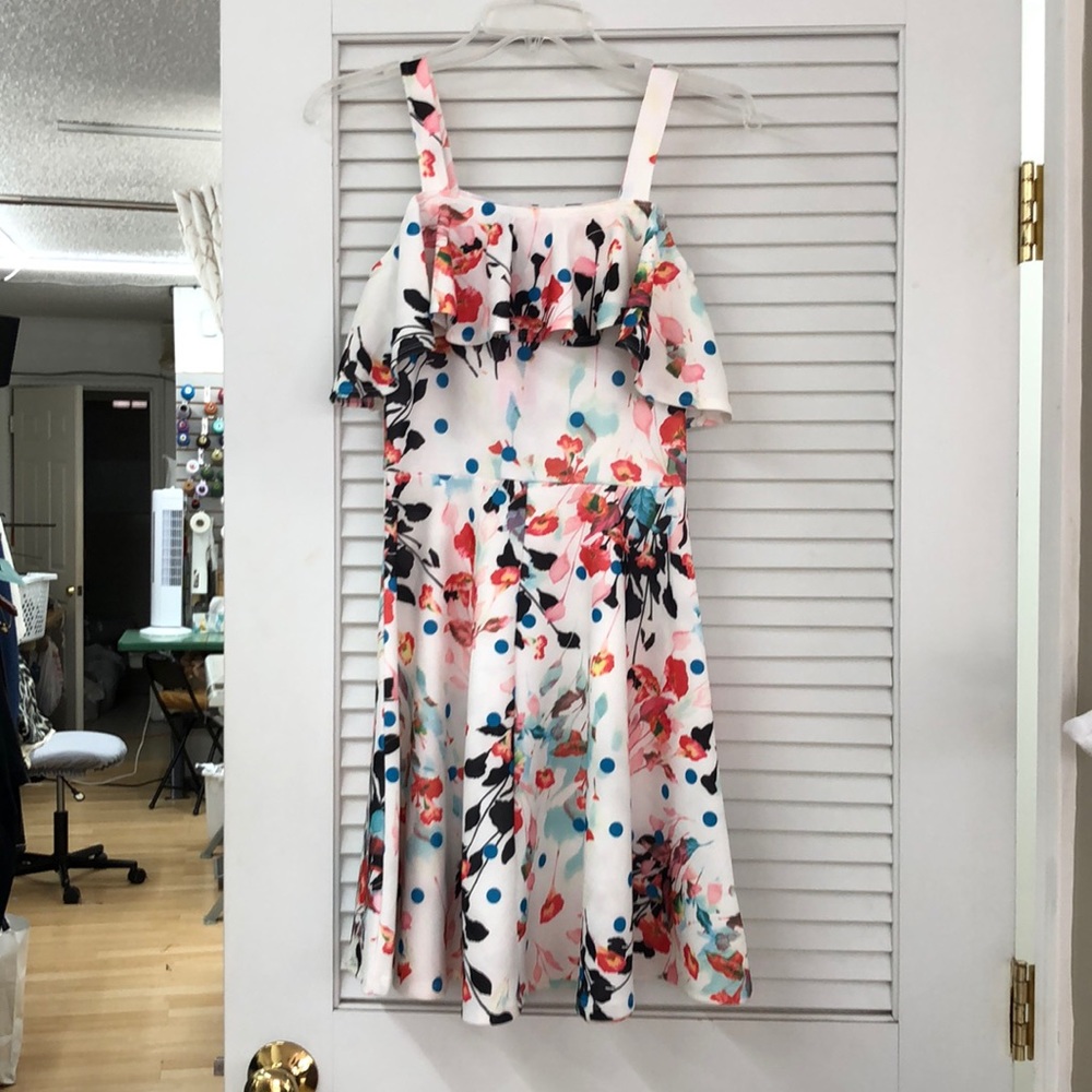 Youth gỉrl summmer dress.